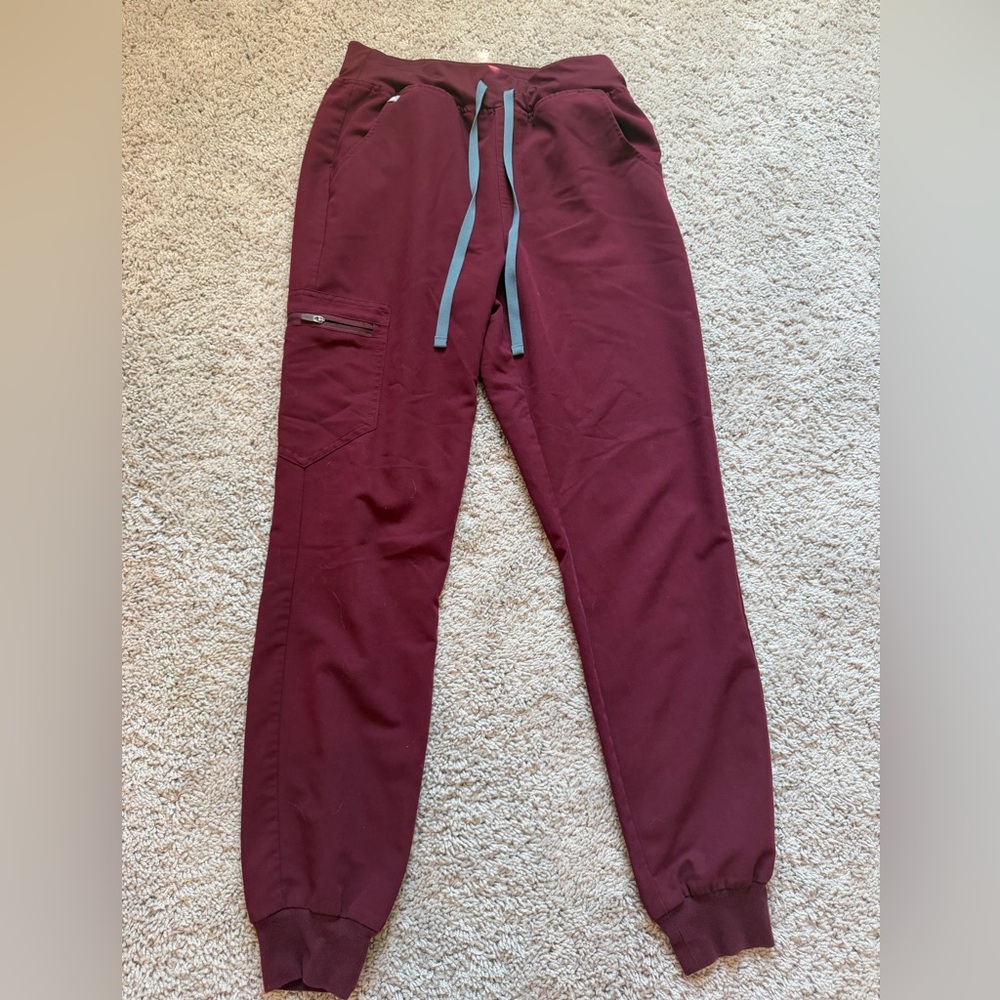Figs Scrub Pants 7-pocket women’s size small